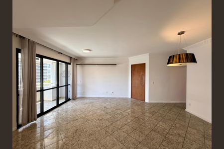 Sala de apartamento para alugar com 3 quartos, 120m² em Santo Amaro, São Paulo