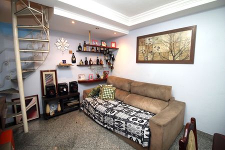 Sala de casa para alugar com 2 quartos, 150m² em Jardim América, Rio de Janeiro