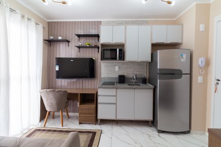 Sala - Cozinha de apartamento para alugar com 1 quarto, 24m² em Vila Butantã, São Paulo