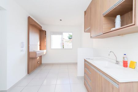 Sala/Cozinha de apartamento para alugar com 2 quartos, 28m² em Fazenda Aricanduva, São Paulo