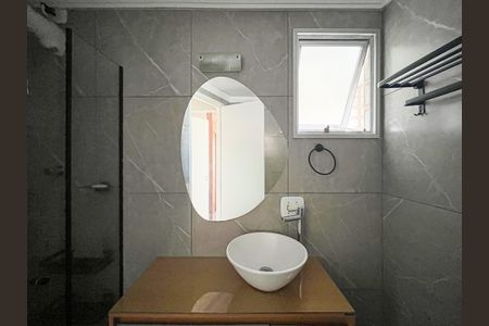 Apartamento para alugar com 100m², 2 quartos e sem vaga Apartamento para alugar com 100m², 2 quartos e sem vagaBanheiro