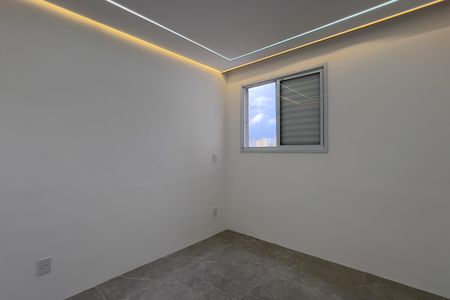 Quarto 1 de apartamento para alugar com 2 quartos, 51m² em Vila Galvão, Guarulhos
