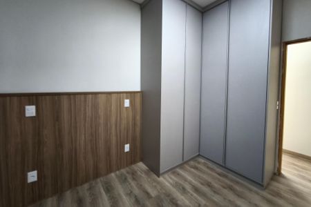 Casa de condomínio à venda com 299m², 3 quartos e sem vaga Casa de condomínio à venda com 299m², 3 quartos e sem vagaQuarto Suíte 2