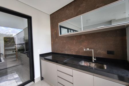 Casa de condomínio à venda com 299m², 3 quartos e sem vaga Casa de condomínio à venda com 299m², 3 quartos e sem vagaÁrea gourmet