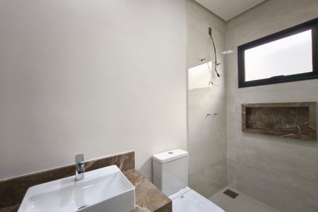 Casa de condomínio à venda com 299m², 3 quartos e sem vaga Casa de condomínio à venda com 299m², 3 quartos e sem vagaBanheiro Suíte 2