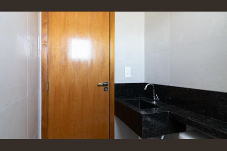 Apartamento para alugar com 38m², 2 quartos e sem vaga Apartamento para alugar com 38m², 2 quartos e sem vagaBanheiro