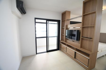 Sala de kitnet/studio para alugar com 1 quarto, 42m² em Centro, Campinas