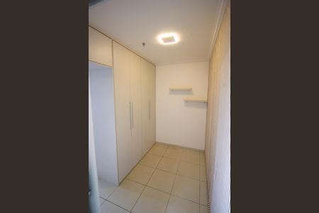 Quarto de apartamento para alugar com 2 quartos, 49m² em  Taguatinga Sul, Brasília