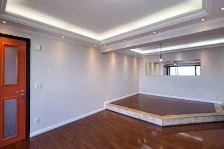 Sala de apartamento para alugar com 4 quartos, 138m² em Jardim, Santo André
