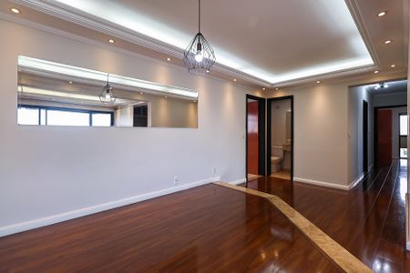Sala de apartamento para alugar com 4 quartos, 138m² em Jardim, Santo André