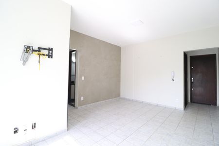 Sala de apartamento para alugar com 3 quartos, 78m² em Segismundo Pereira, Uberlândia