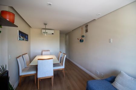 Sala de apartamento para alugar com 2 quartos, 58m² em Caxingui, São Paulo