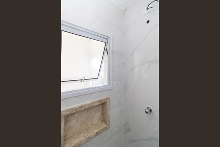 Banheiro de apartamento para alugar com 1 quarto, 36m² em Vila Nivi, São Paulo