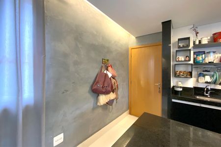 Apartamento à venda com 70m², 2 quartos e 2 vagasEntrada