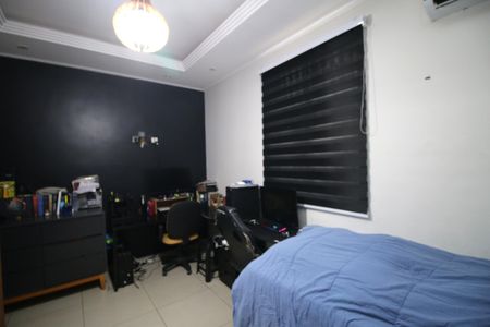 Quarto 1 de apartamento à venda com 3 quartos, 150m² em Penha, Rio de Janeiro