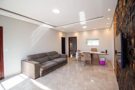 Sala de casa para alugar com 3 quartos, 220m² em Jardim Abaete, Sorocaba