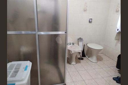 Casa de condomínio à venda com 209m², 3 quartos e 4 vagas