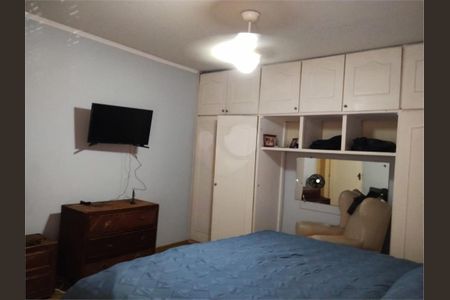 Casa de condomínio à venda com 209m², 3 quartos e 4 vagas