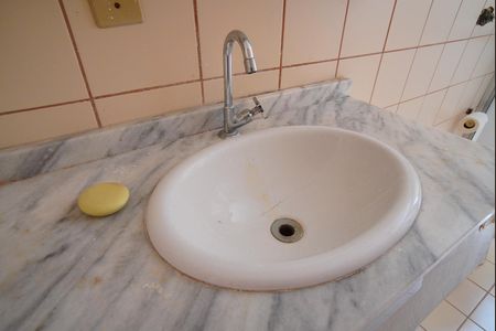 Banheiro Corredor de kitnet/studio à venda com 1 quarto, 34m² em Floresta, Porto Alegre