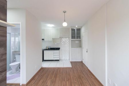 Sala de apartamento para alugar com 2 quartos, 43m² em Vila Gustavo, São Paulo