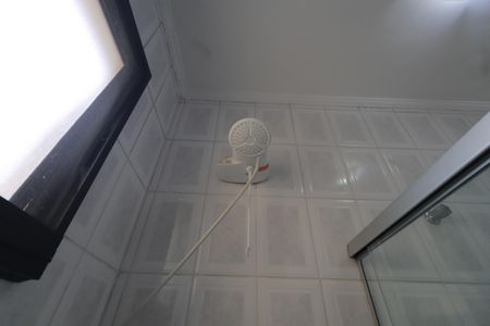 Casa de condomínio para alugar com 85m², 2 quartos e 1 vagaBanheiro Social