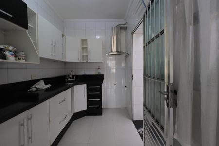 Casa de condomínio para alugar com 85m², 2 quartos e 1 vagaCozinha