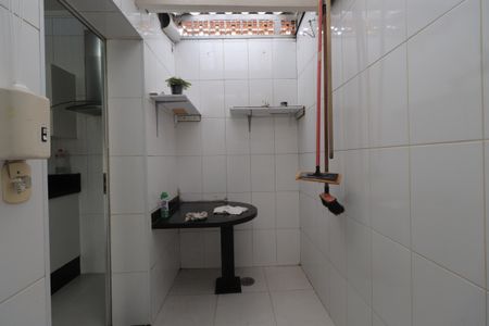 Casa de condomínio para alugar com 85m², 2 quartos e 1 vagaÁrea de Serviço