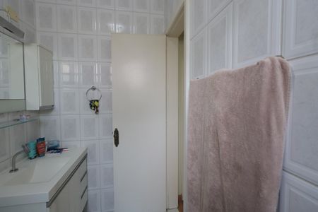 Casa de condomínio para alugar com 85m², 2 quartos e 1 vagaBanheiro Social