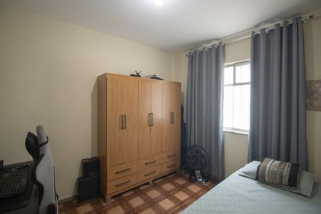 Quarto 2 de apartamento para alugar com 2 quartos, 52m² em Colubandê, São Gonçalo