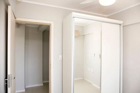 Quarto de kitnet/studio à venda com 1 quarto, 33m² em Cidade Baixa, Porto Alegre