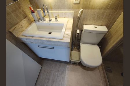 Apartamento para alugar com 70m², 2 quartos e 1 vagaBanheiro 