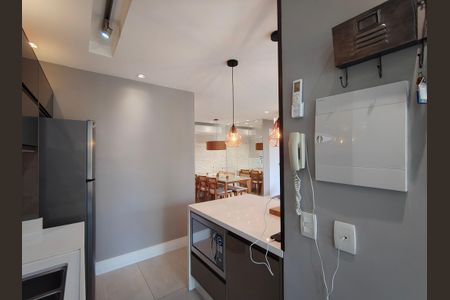 Cozinha de apartamento para alugar com 2 quartos, 70m² em Barra Olímpica, Rio de Janeiro