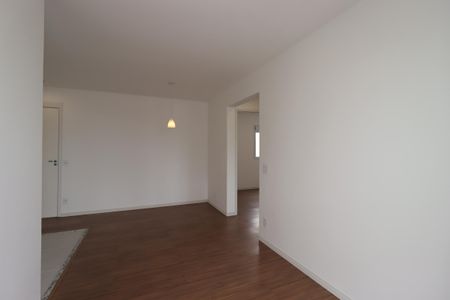 Sala de apartamento para alugar com 2 quartos, 47m² em Campestre, Santo André