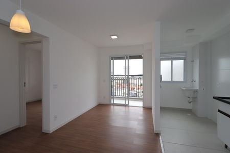 Sala de apartamento para alugar com 2 quartos, 47m² em Campestre, Santo André