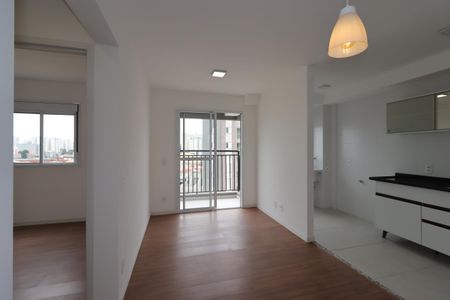 Sala de apartamento para alugar com 2 quartos, 47m² em Campestre, Santo André