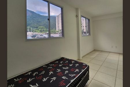 Quarto  de apartamento à venda com 2 quartos, 55m² em Barra da Tijuca, Rio de Janeiro