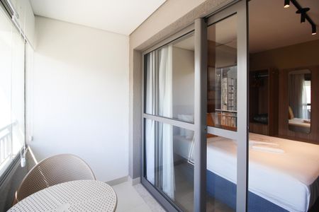 Varanda de kitnet/studio à venda com 1 quarto, 26m² em Planalto Paulista, São Paulo