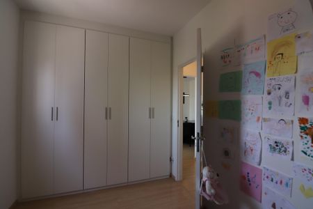 Apartamento à venda com 56m², 2 quartos e 2 vagasQuarto 2