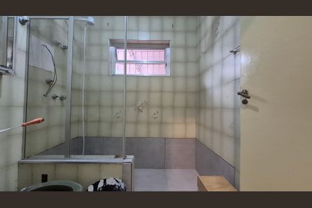 Banheiro de casa para alugar com 1 quarto, 60m² em Vila Curuçá, Santo André