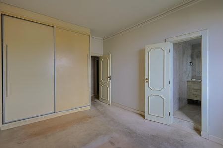 Apartamento à venda com 500m², 3 quartos e 4 vagas Apartamento à venda com 500m², 3 quartos e 4 vagasSuíte 1