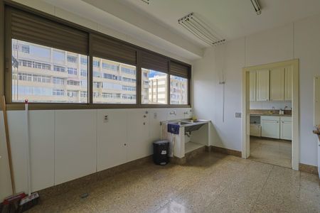 Apartamento à venda com 500m², 3 quartos e 4 vagas Apartamento à venda com 500m², 3 quartos e 4 vagasÁrea de Serviço