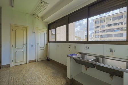 Apartamento à venda com 500m², 3 quartos e 4 vagas Apartamento à venda com 500m², 3 quartos e 4 vagasÁrea de Serviço