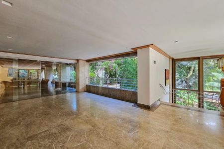 Apartamento à venda com 500m², 3 quartos e 4 vagas Apartamento à venda com 500m², 3 quartos e 4 vagasÁrea comum