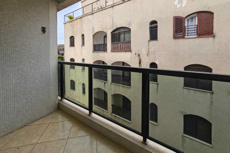 varanda  de apartamento para alugar com 3 quartos, 90m² em Jardim Belmar, Guarujá