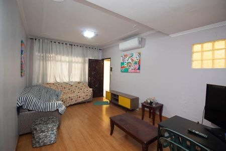 Sala casa 1 de casa à venda com 5 quartos, 210m² em Vila Medeiros, São Paulo