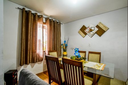 Sala de casa à venda com 2 quartos, 147m² em Vila Junqueira, Santo André
