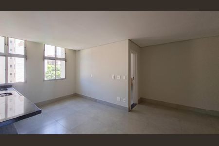 Sala/Cozinha de apartamento para alugar com 2 quartos, 35m² em Centro, Belo Horizonte
