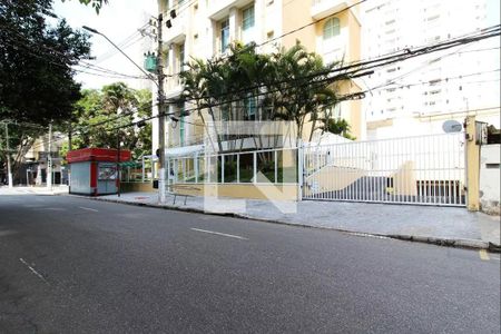 Apartamento para alugar com 92m², 1 quarto e 2 vagas Apartamento para alugar com 92m², 1 quarto e 2 vagasFachada