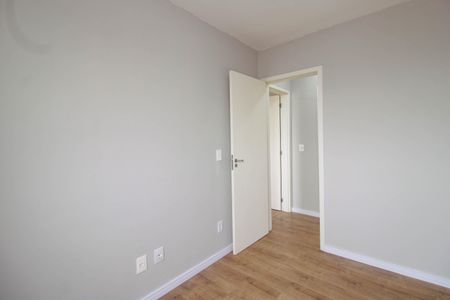 Quarto de apartamento para alugar com 2 quartos, 44m² em Jardim Record, Taboão da Serra