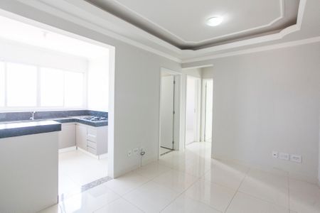 Sala de apartamento para alugar com 2 quartos, 65m² em Santa Mônica, Uberlândia